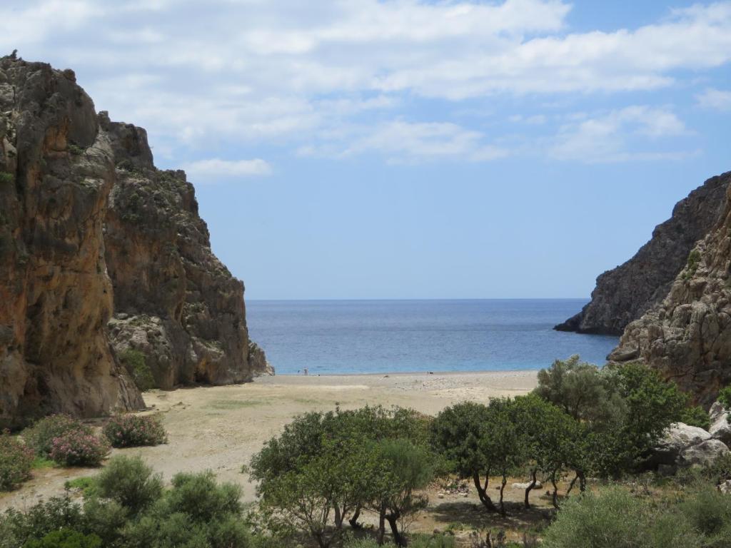 Villa Costas - Popi Sívas エクステリア 写真