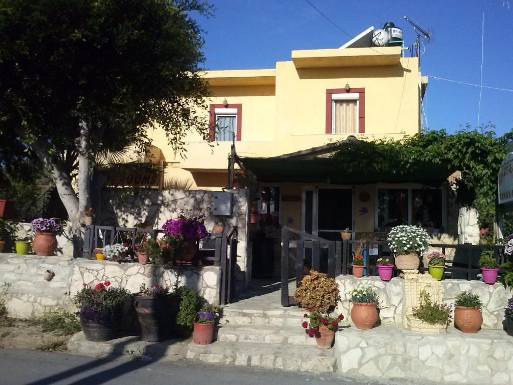 Villa Costas - Popi Sívas エクステリア 写真